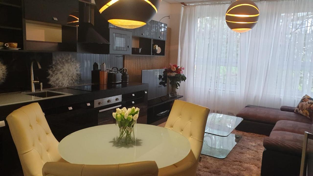Kvetinovy Apartman A3B V Chomutove Exterior photo